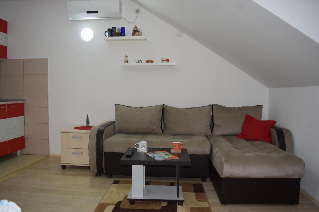 Nadja Lejlighed Novi Sad Eksteriør billede